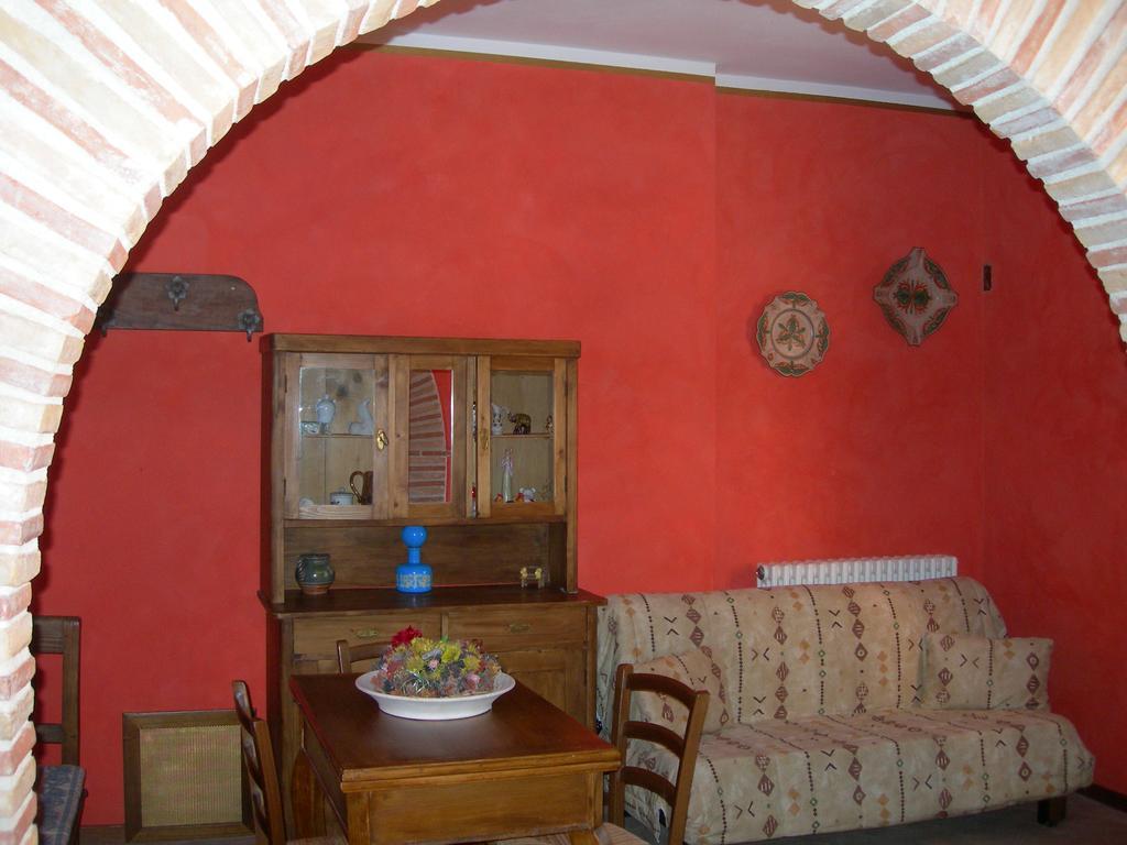 Società Agricola F.lli Angelucci Cannara Exterior foto