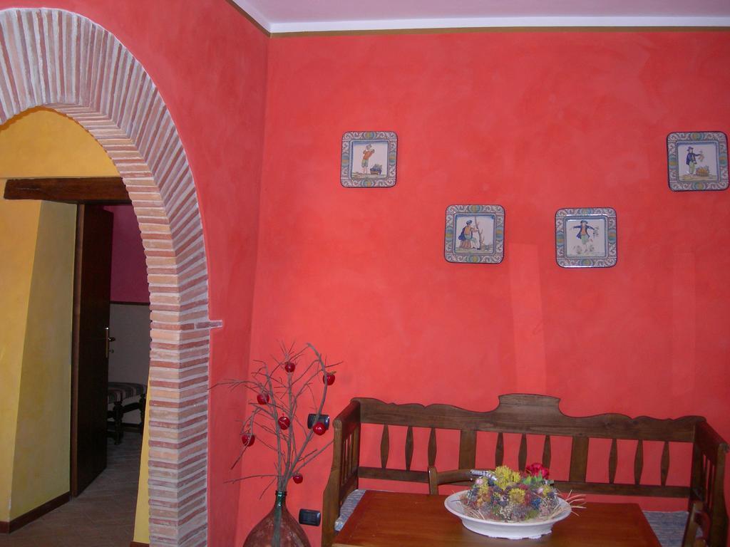 Società Agricola F.lli Angelucci Cannara Exterior foto